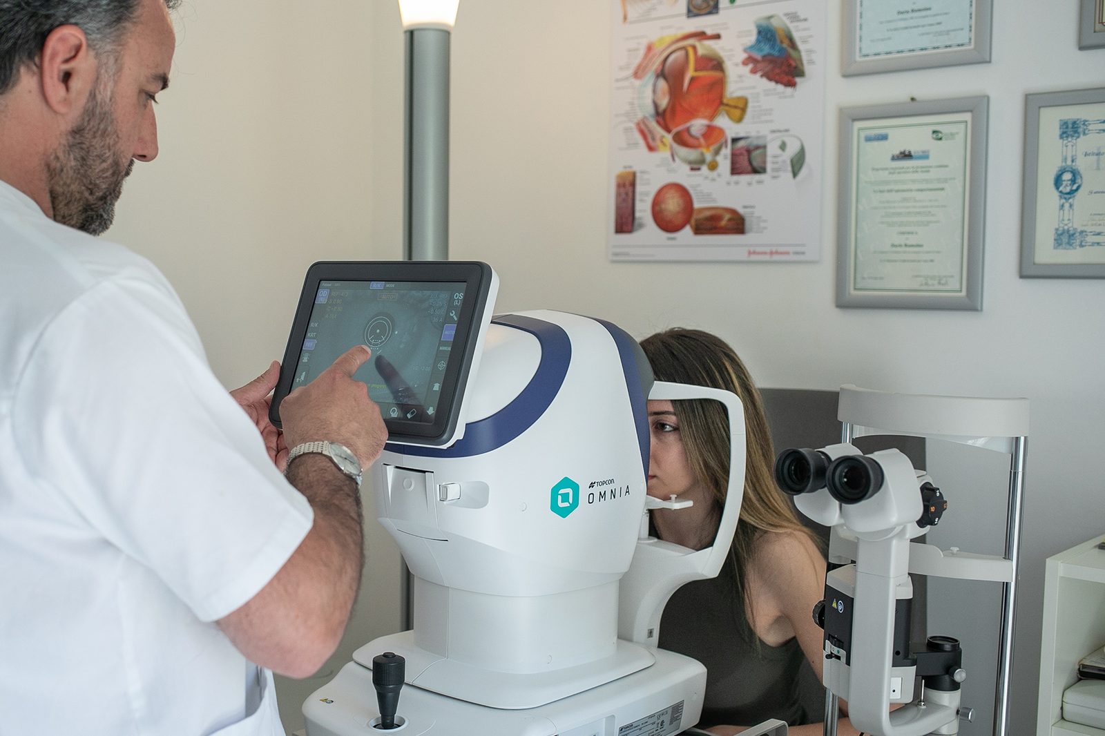 Sala esami Studio Ottico DR — strumentazione optometrica
